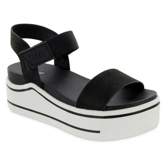 MIA | Shoes | Mia Odelia Platform Sandal In Black White Size 85 Retail 6999  | Poshmark
